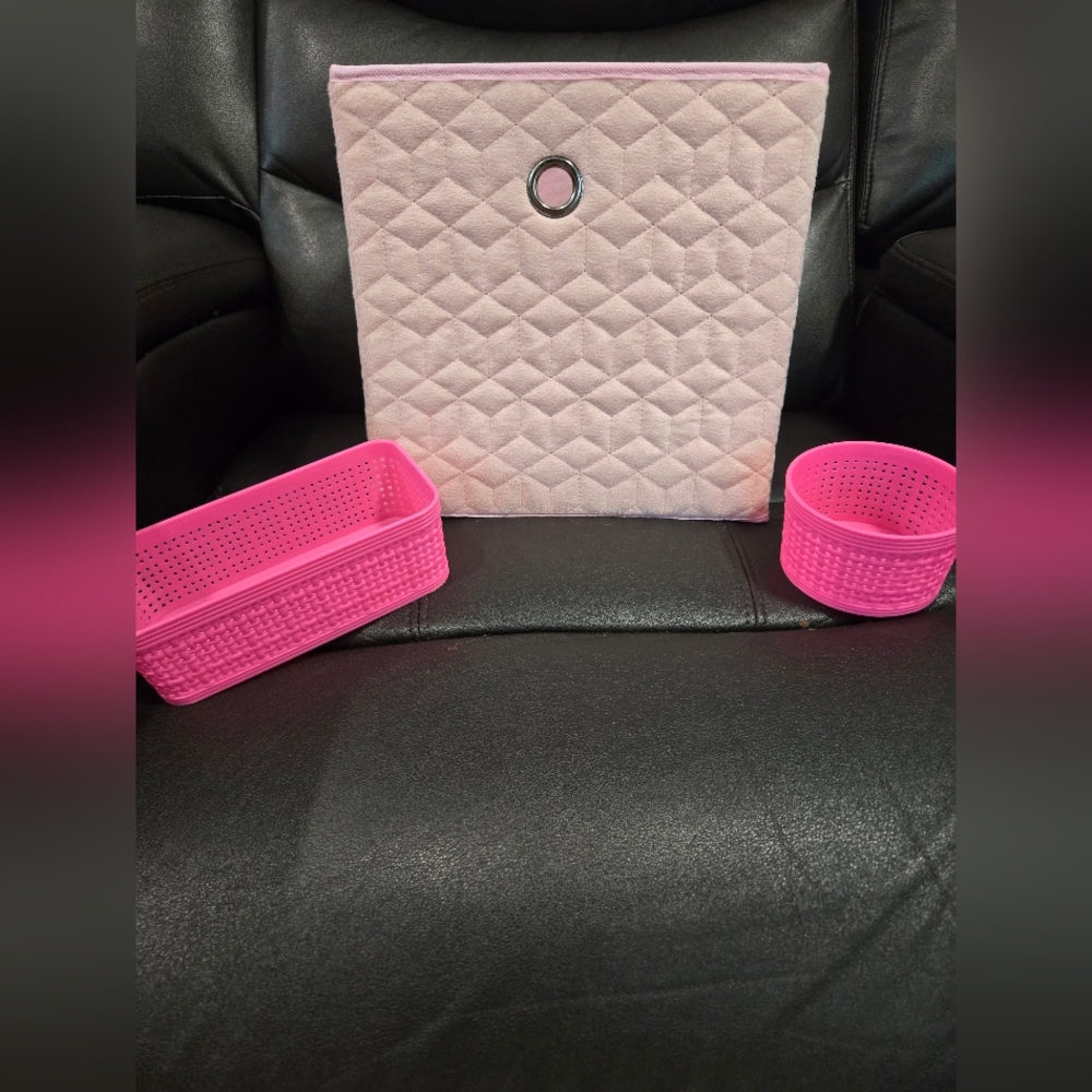 Storage bins